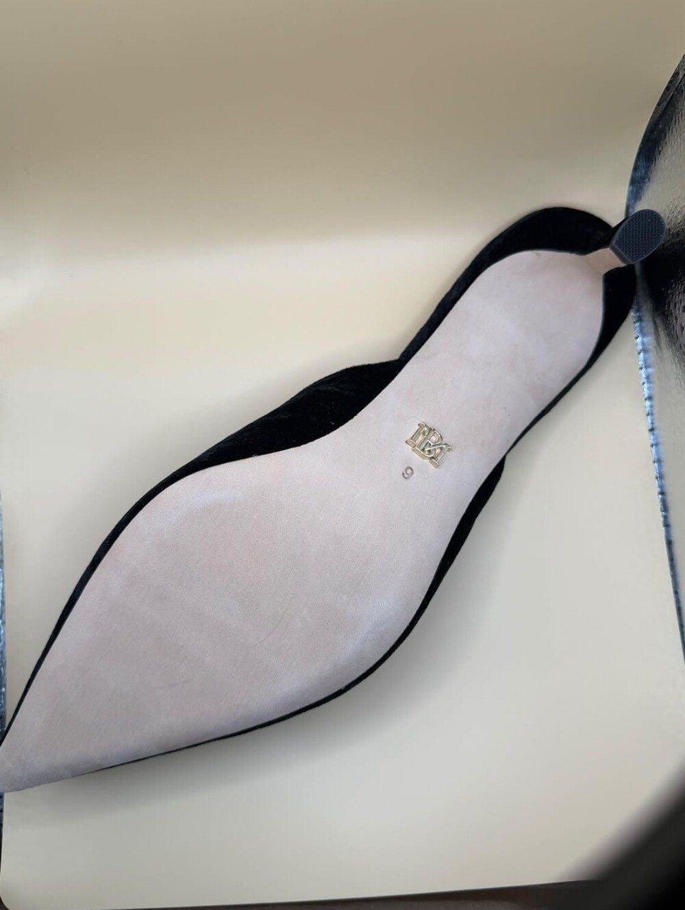 Badgley Mischka Abigayl Black Velvet Kitten Heel Mule Size 9 - Picture 7 of 9
